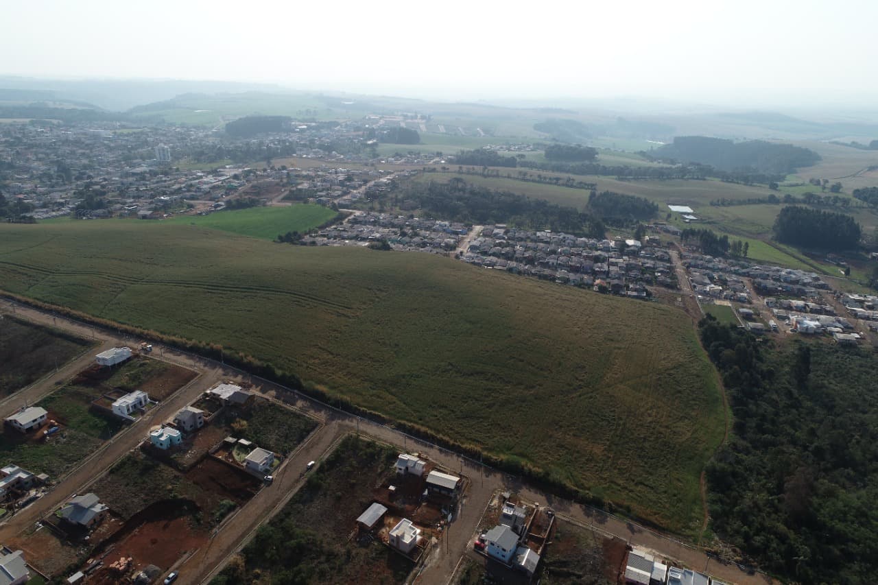 f40a7cfe58e8ca39c4ca-1 (3).jpeg