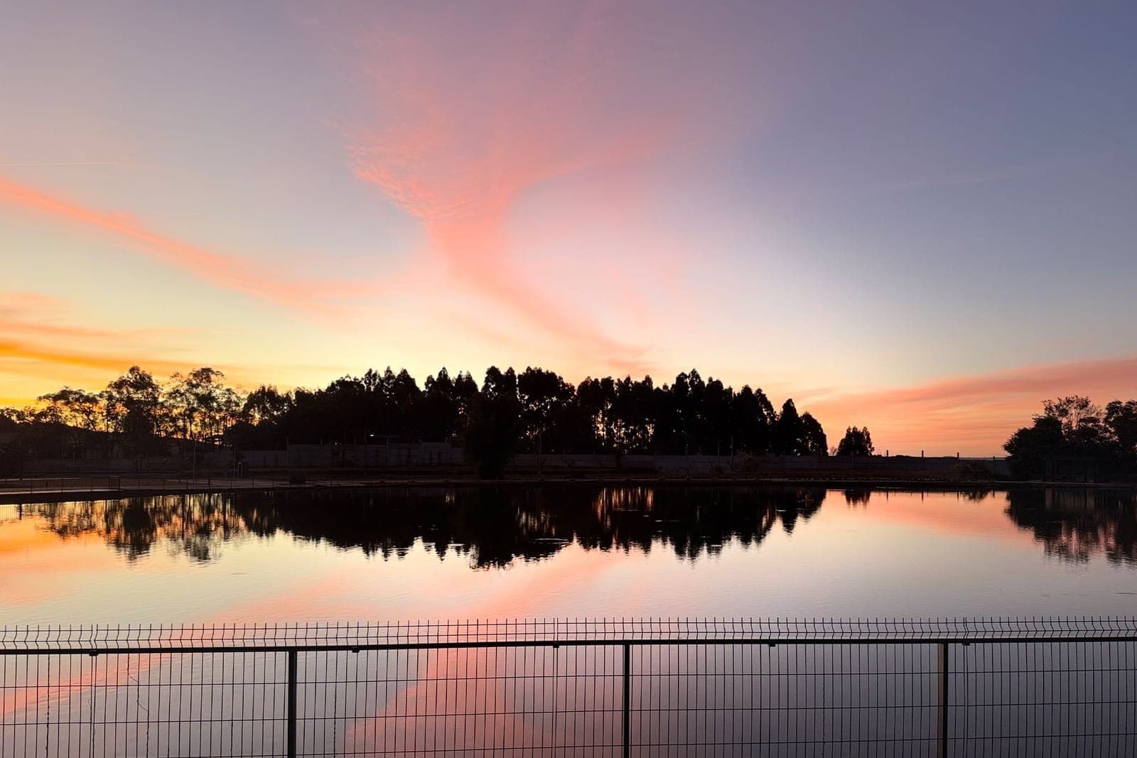 O lago, coração do Ecozville.